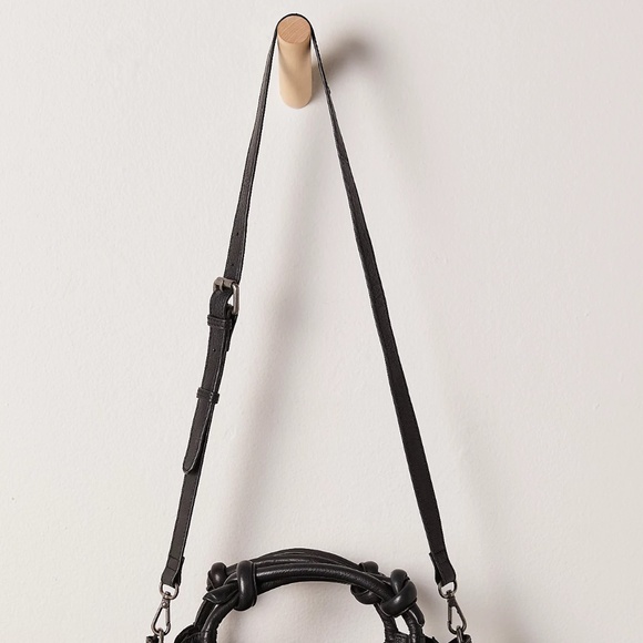 Free People Head Over Heels Crossbody in Black NWT - Picture 6 of 9